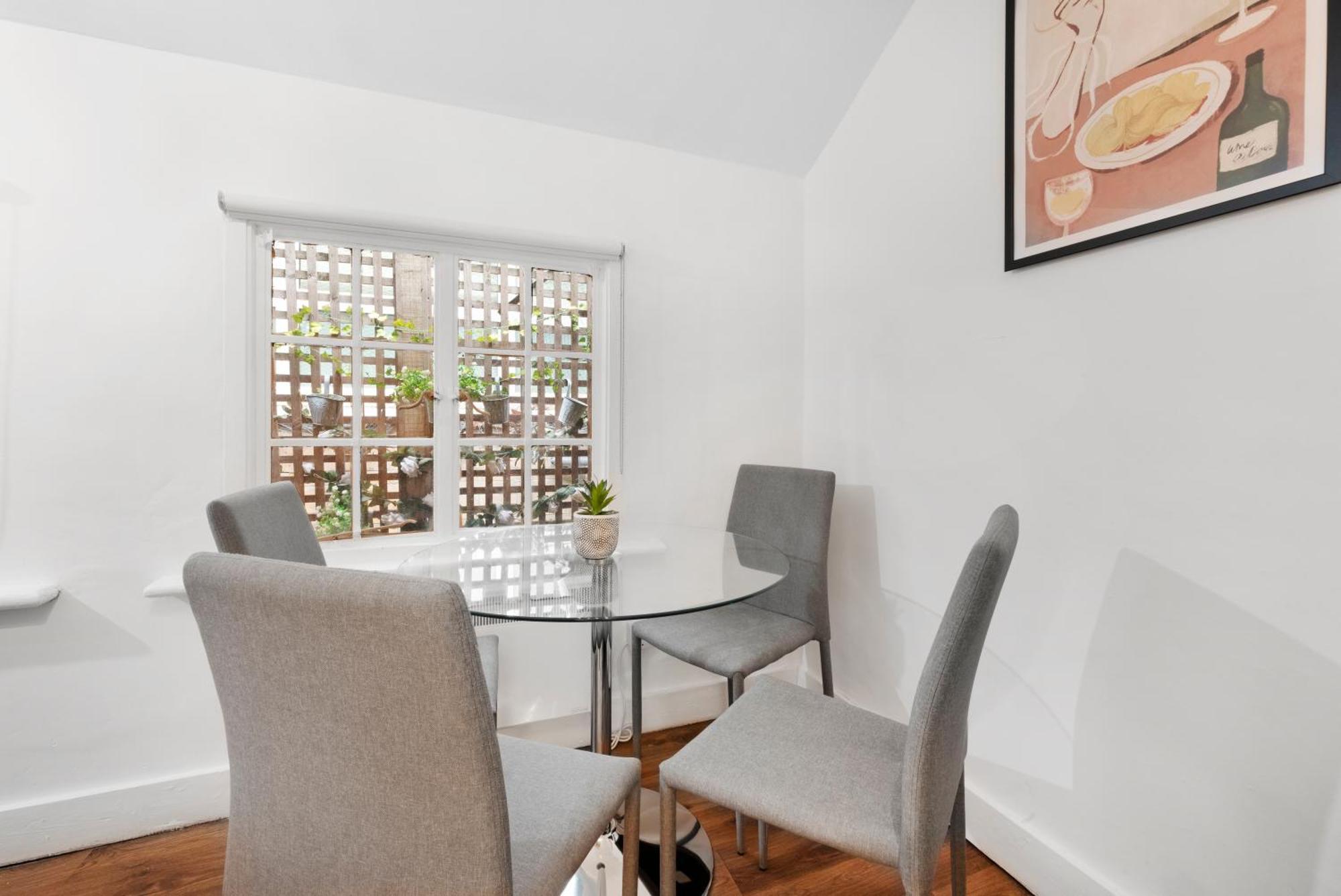 2 Bed Piccadilly Apartment 1 London Exterior foto